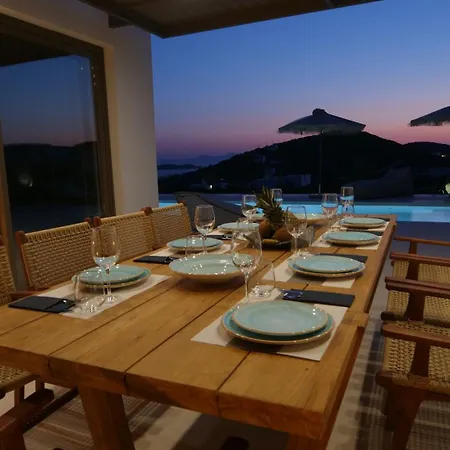 Dilion - Luxury In Antiparos Villa *