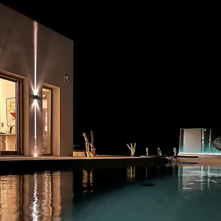 Dilion - Luxury In Antiparos Villa