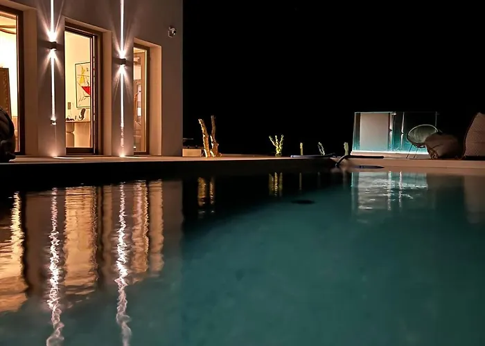 Dilion - Luxury In Antiparos